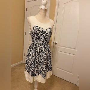 ELLE Dress Sleeveless Black Cream Size 14